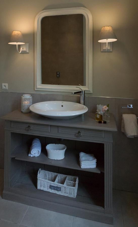 Romantic Gite Nr St Emilion With Private Pool And Views To Die For Pujols  Екстериор снимка